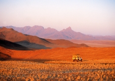 Namibia jeep safari - picture courtesy of Namibia Tourist Board.
